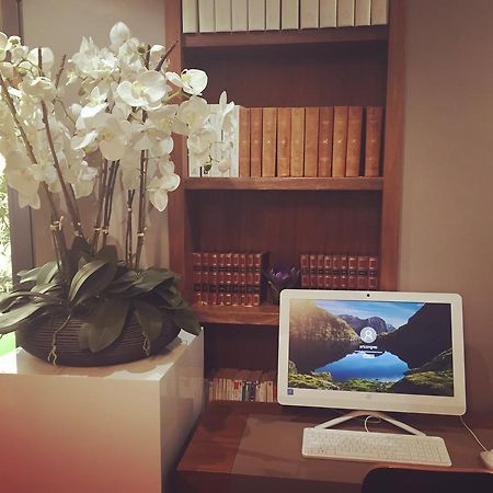 Art Hotel Congres Paris Luaran gambar